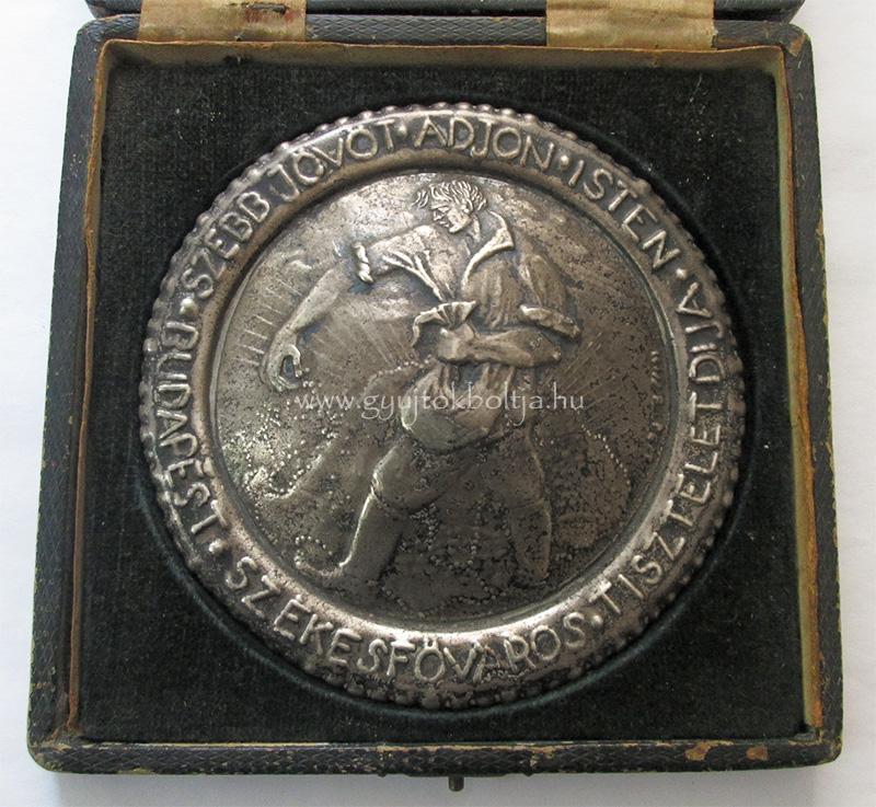 Kiss Ferenc: Szebb jvt adjon Isten - Szkesfvros IRREDENTA Tiszteletdja - Magvet